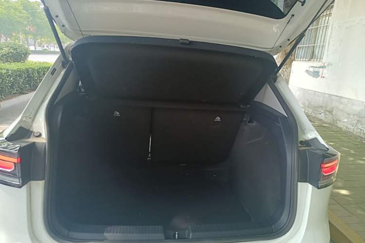 Used Volkswagen Tharu 2025 New Sharp 1.5L Sharp Edition Trunk
