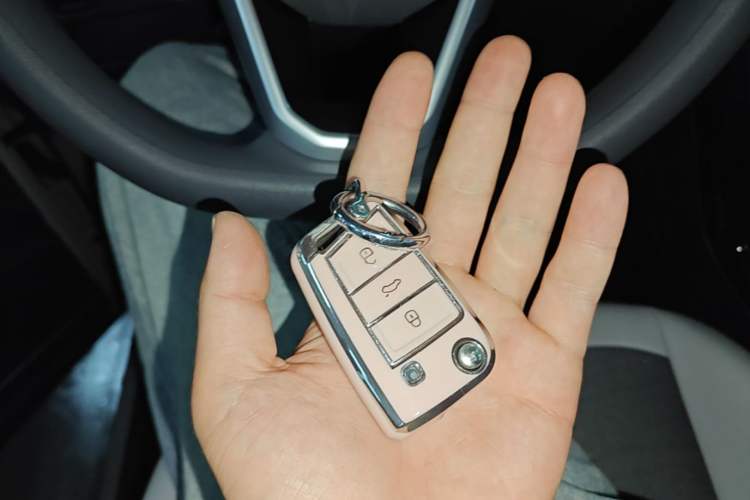 Used Volkswagen Tharu 2025 New Sharp 1.5L Ambitious Edition Vehicle Key