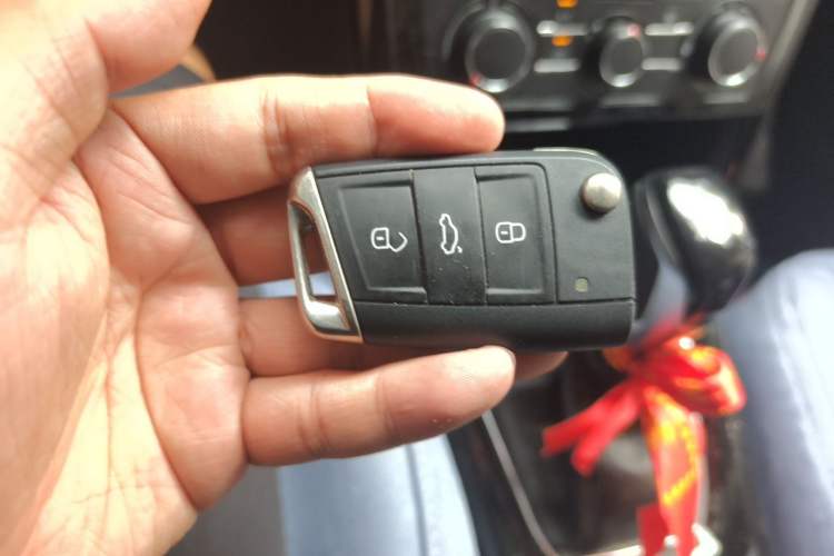 Used Volkswagen Tharu 2025 New Sharp 300TSI Ambitious Edition Vehicle Key