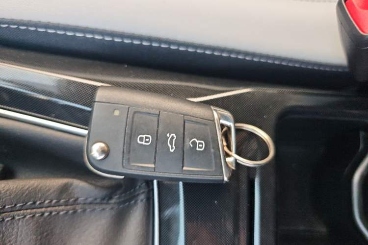 Used Volkswagen Tharu 2025 New Sharp 1.5L Ambitious Edition Vehicle Key