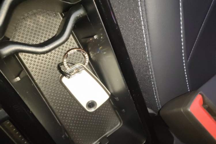 Used Volkswagen Tharu 2025 NewRui 300TSI Prestige Edition Vehicle Key
