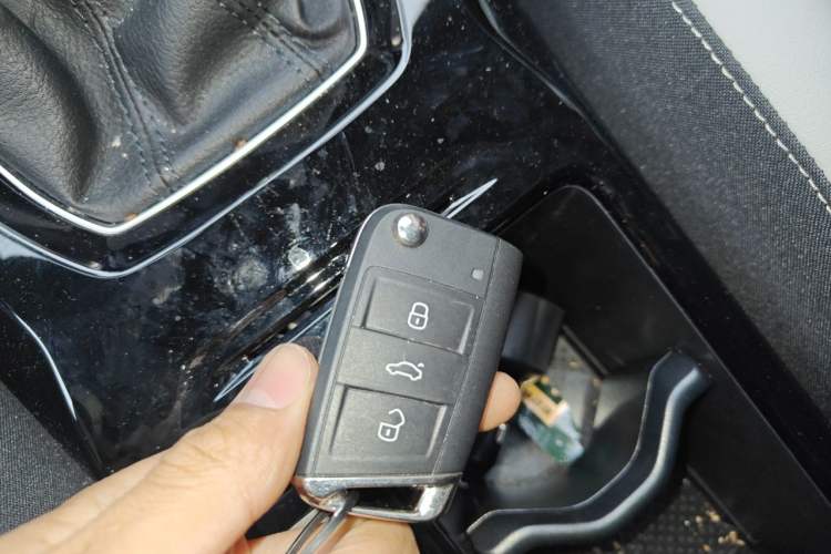 Used Volkswagen Tharu 2025 New Sharp 1.5L Ambitious Edition Vehicle Key