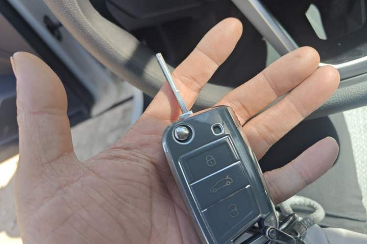 Used Volkswagen Tharu 2025 New Sharp 1.5L Sharp Edition Vehicle Key