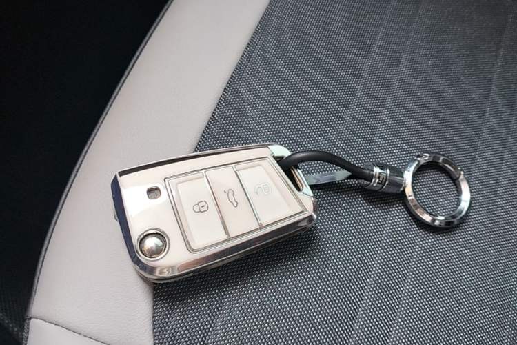 Used Volkswagen Tharu 2025 New Sharp 1.5L Ambitious Edition Vehicle Key