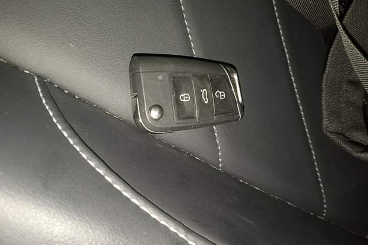 Used Volkswagen Tharu 2025 NewRui 300TSI Prestige Edition Vehicle Key