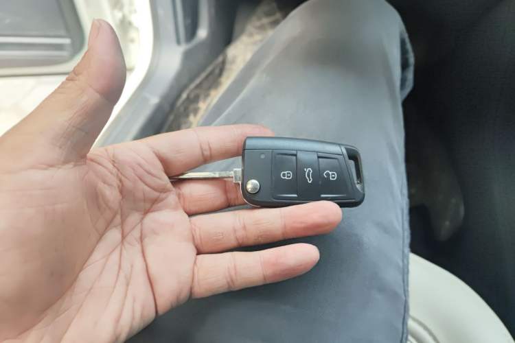 Used Volkswagen Tharu 2025 New Sharp 1.5L Sharp Edition Vehicle Key