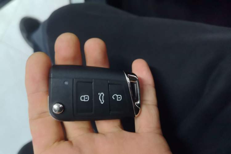 Used Volkswagen Tharu 2025 NewRui 300TSI Prestige Edition Vehicle Key