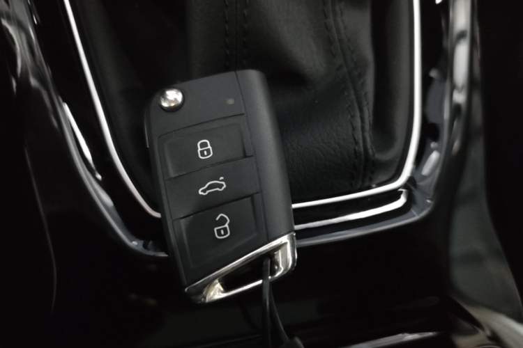 Used Volkswagen Tharu 2025 NewRui 300TSI Prestige Edition Vehicle Key