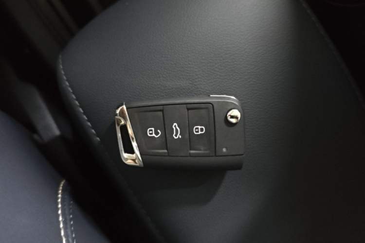Used Volkswagen Tharu 2025 300TSI Two-Wheel-Drive Moonlight Edition Vehicle Key