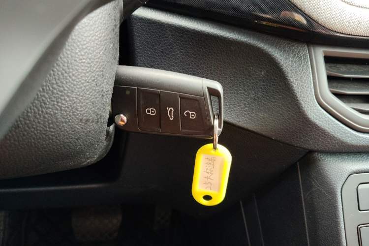 Used Volkswagen Tharu 2025 New Sharp 1.5L Sharp Edition Vehicle Key