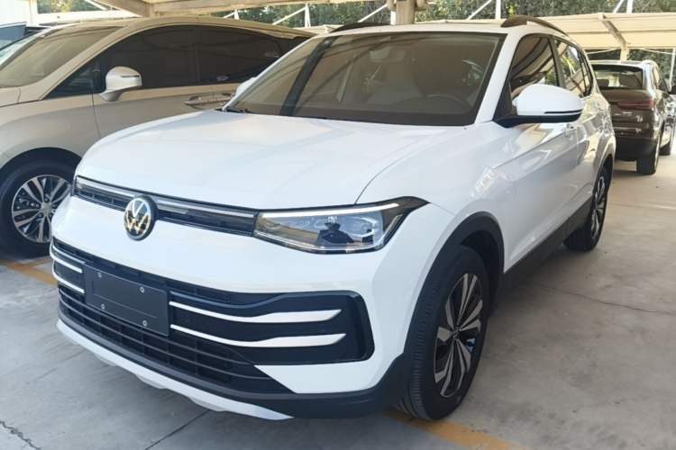 Volkswagen Tharu 2025 New Sharp 1.5L Ambitious Edition