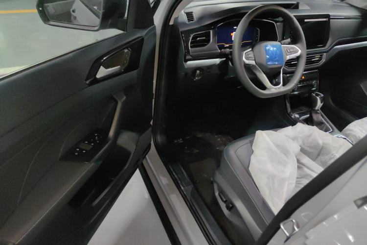 Used Volkswagen Tharu 2026 Model Xinrui 300TSI Ruixiang Edition Interior 3