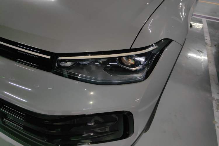 Used Volkswagen Tharu 2026 Model Xinrui 300TSI Ruixiang Edition Left Front Headlight