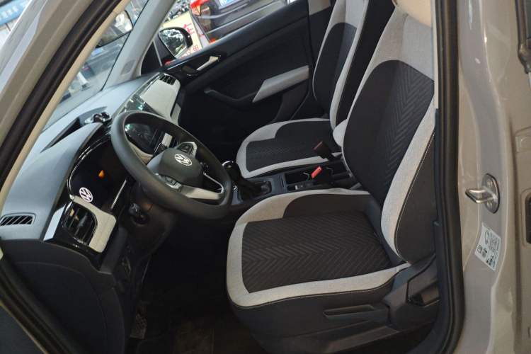 Used Volkswagen Tharu 2026 Model Xinrui 1.5L Rujin Edition Left Front Seat