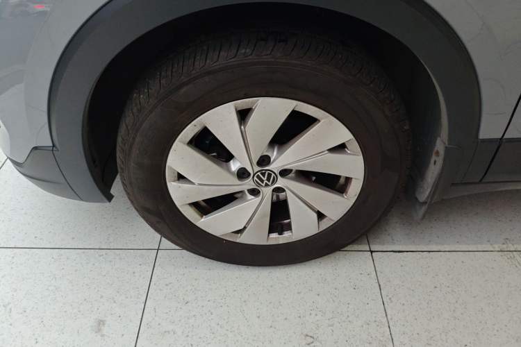 Used Volkswagen Tharu 2026 Model Xinrui 1.5L Rujin Edition Left Front Wheel Hub