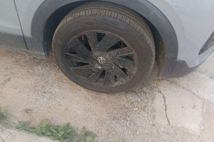 Used Volkswagen Tharu 2026 Model Xinrui 1.5L Ruiyi Edition Right Front Wheel Hub