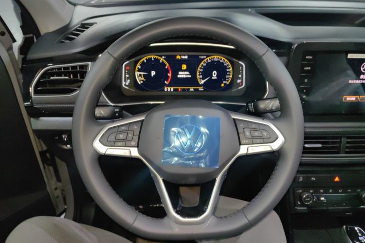 Used Volkswagen Tharu 2026 Model Xinrui 300TSI Ruixiang Edition Steering Wheel