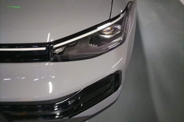 Used Volkswagen Tharu 2026 Model Xinrui 300TSI Ruixiang Edition Left Front Headlight