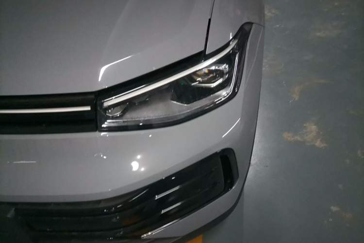 Used Volkswagen Tharu 2026 Model Xinrui 300TSI Ruixiang Edition Left Front Headlight