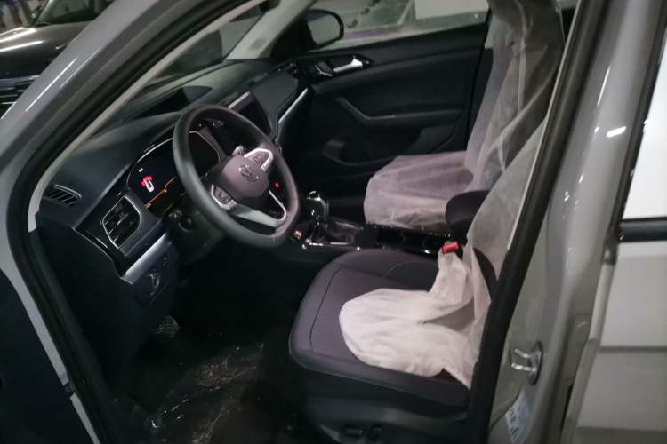 Used Volkswagen Tharu 2026 Model Xinrui 300TSI Ruixiang Edition Left Front Seat