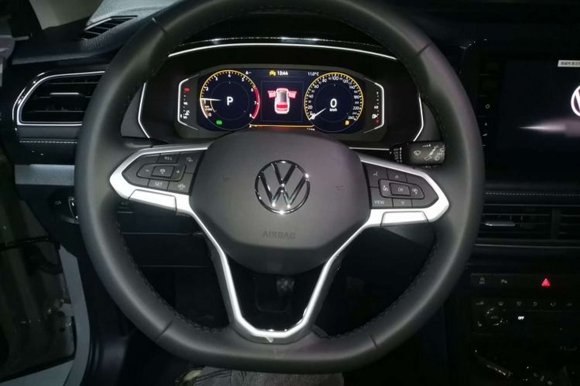 Used Volkswagen Tharu 2026 Model Xinrui 300TSI Ruixiang Edition Steering Wheel