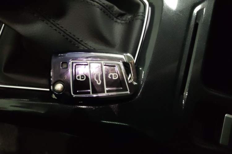 Used Volkswagen Tharu 2026 Model Xinrui 300TSI Ruixiang Edition Vehicle Key