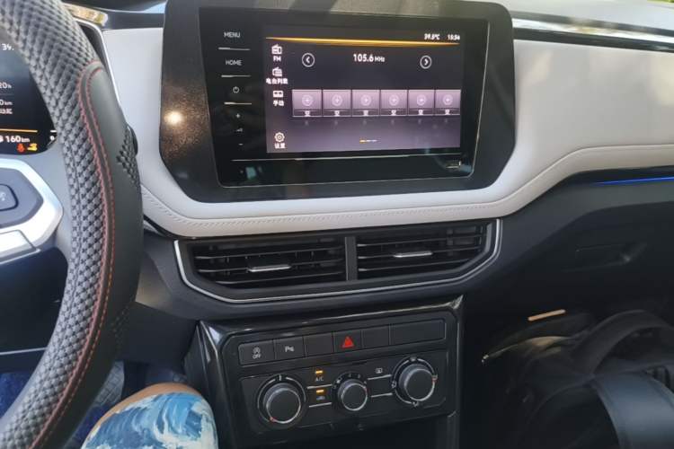 Used Volkswagen Tharu 2026 Model Xinrui 1.5L Ruiyi Edition Audio And AC Panel
