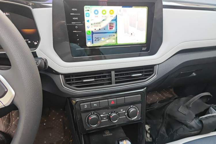Used Volkswagen Tharu 2026 Model Xinrui 1.5L Ruiyi Edition Audio And AC Panel