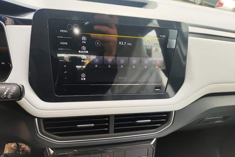 Used Volkswagen Tharu 2026 Model Xinrui 300TSI Ruiyi Edition Audio And AC Panel