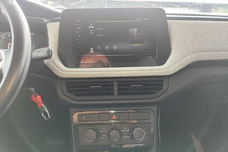 Used Volkswagen Tharu 2026 Model Xinrui 1.5L Rujin Edition Audio And AC Panel