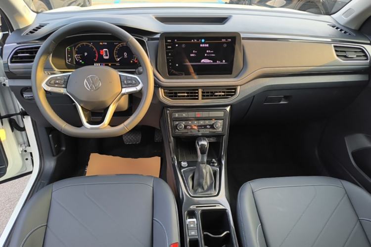 Used Volkswagen Tharu 2026 Model Xinrui 300TSI Ruixiang Edition Center Console