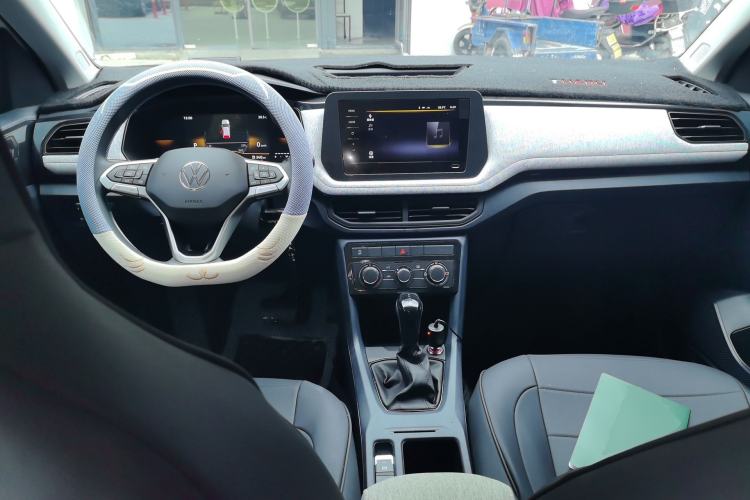 Used Volkswagen Tharu 2026 Model Xinrui 1.5L Rujin Edition Center Console
