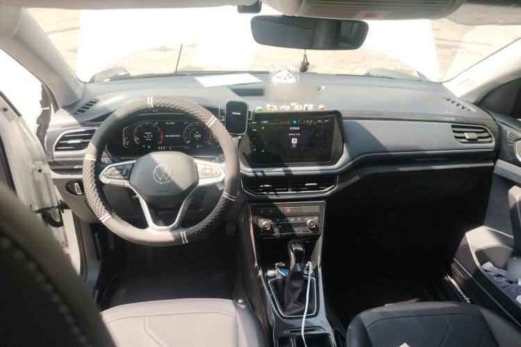 Used Volkswagen Tharu 2026 Model Xinrui 300TSI Ruixiang Edition Center Console