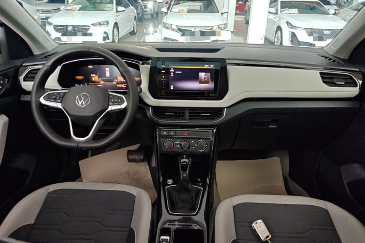 Used Volkswagen Tharu 2026 Model Xinrui 1.5L Ruiyi Edition Center Console
