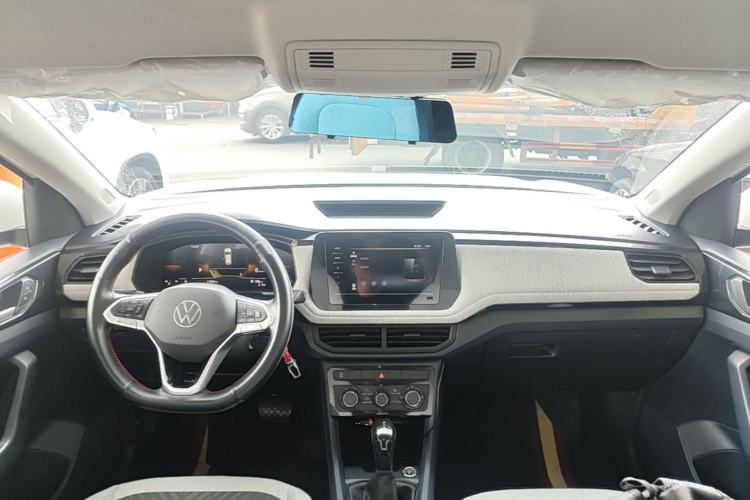 Used Volkswagen Tharu 2026 Model Xinrui 1.5L Rujin Edition Center Console