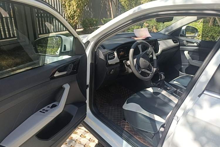 Used Volkswagen Tharu 2026 Model Xinrui 1.5L Ruiyi Edition Driver Seat