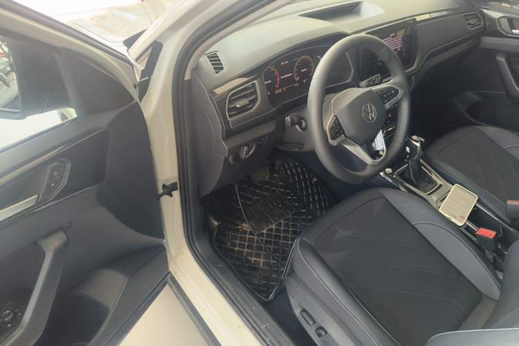 Used Volkswagen Tharu 2026 Model Xinrui 300TSI Ruixiang Edition Driver Seat