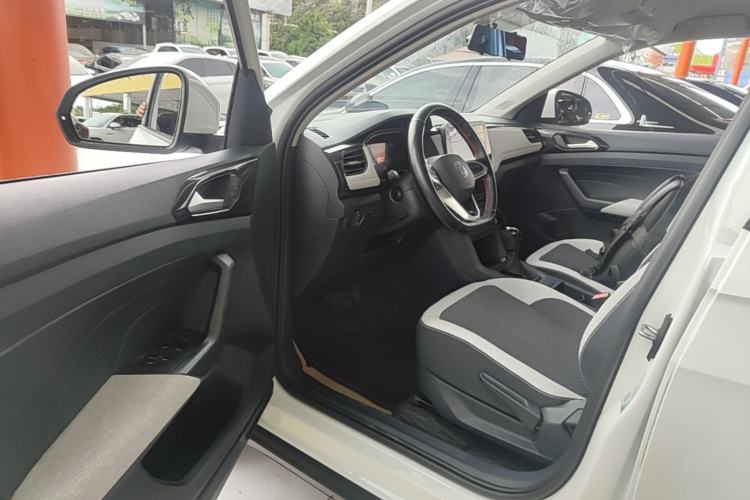 Used Volkswagen Tharu 2026 Model Xinrui 1.5L Rujin Edition Driver Seat