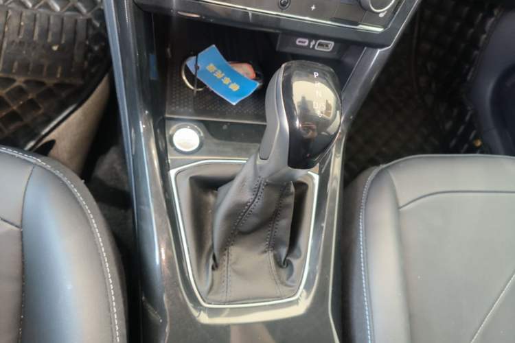Used Volkswagen Tharu 2026 Model Xinrui 300TSI Ruixiang Edition Gear Lever