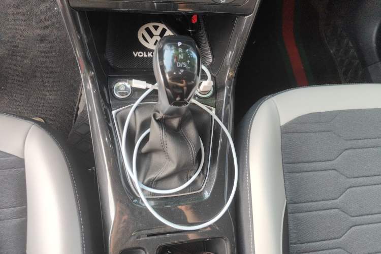 Used Volkswagen Tharu 2026 Model Xinrui 1.5L Ruiyi Edition Gear Lever