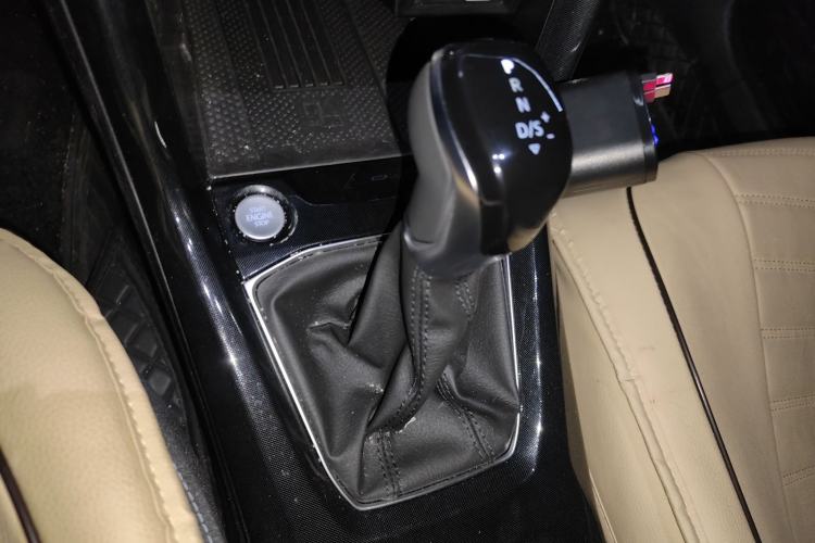 Used Volkswagen Tharu 2026 Model Xinrui 300TSI Ruixiang Edition Gear Lever