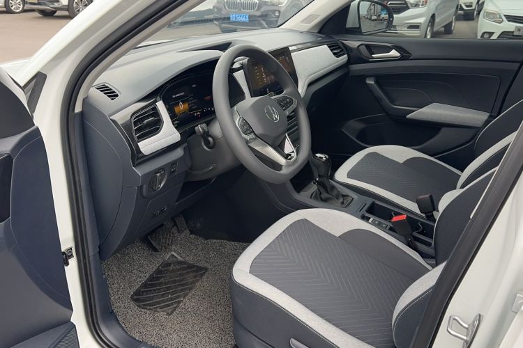 Used Volkswagen Tharu 2026 Model Xinrui 1.5L Rujin Edition Interior 1