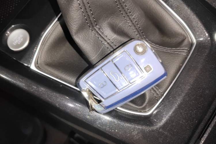 Used Volkswagen Tharu 2026 Model Xinrui 300TSI Ruiyi Edition Interior 1