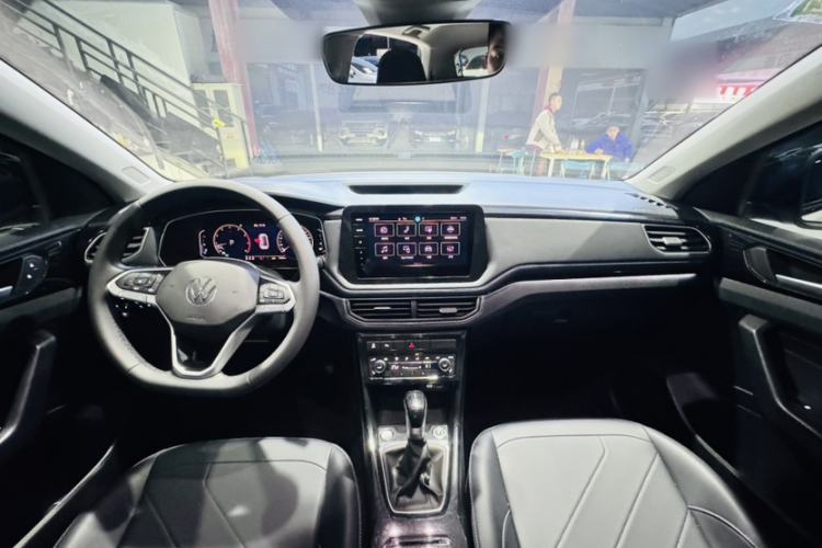 Used Volkswagen Tharu 2026 Model Xinrui 300TSI Ruixiang Edition Interior 1
