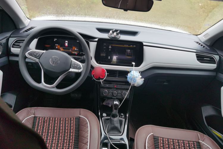 Used Volkswagen Tharu 2026 Model Xinrui 1.5L Ruiyi Edition Interior 2