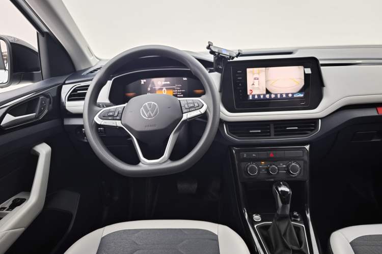 Used Volkswagen Tharu 2026 Model Xinrui 1.5L Ruiyi Edition Interior 3