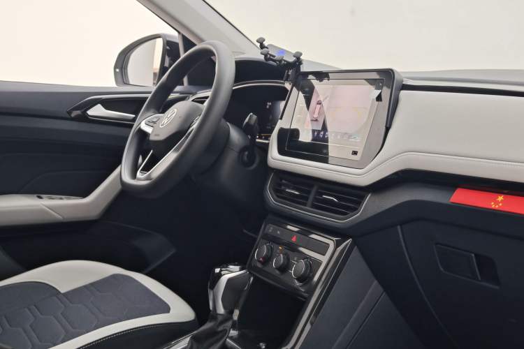 Used Volkswagen Tharu 2026 Model Xinrui 1.5L Ruiyi Edition Interior 8