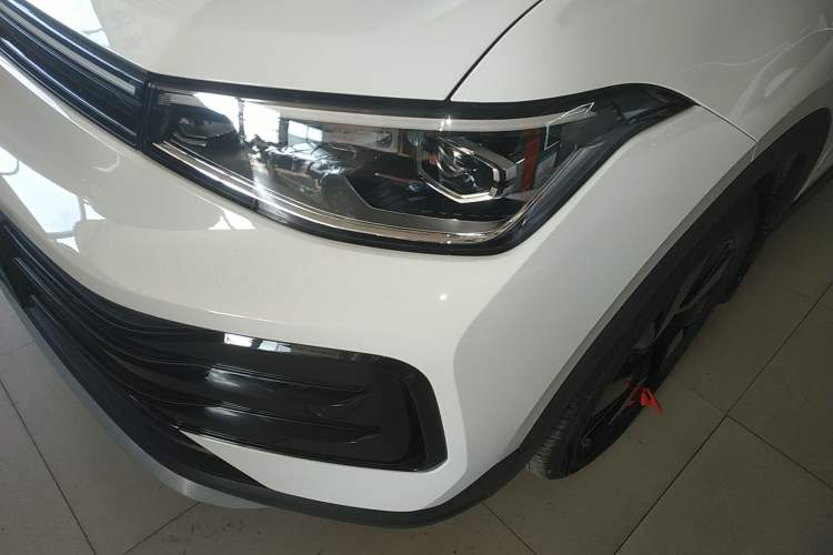 Used Volkswagen Tharu 2026 Model Xinrui 1.5L Ruiyi Edition Left Front Headlight