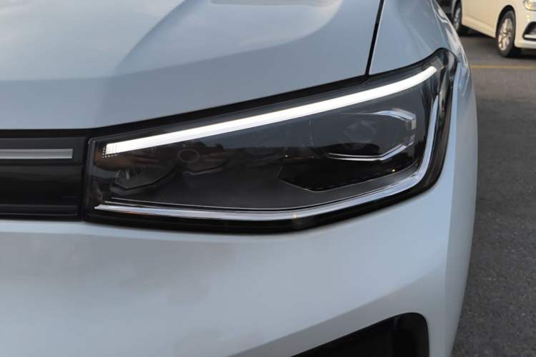 Used Volkswagen Tharu 2026 Model Xinrui 300TSI Ruixiang Edition Left Front Headlight