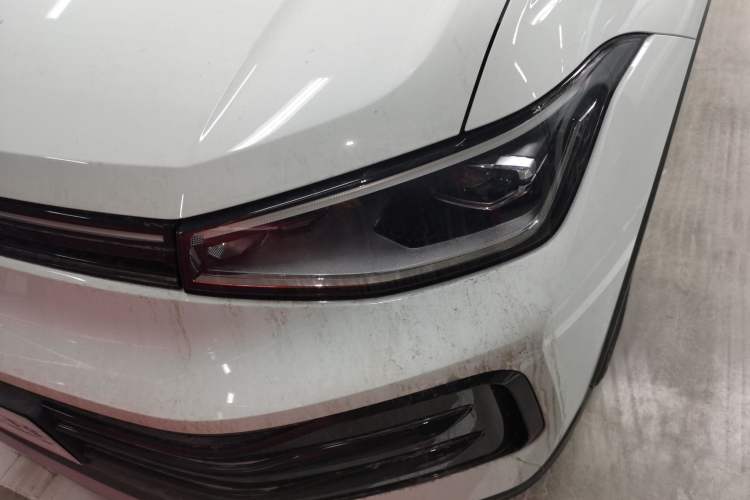 Used Volkswagen Tharu 2026 Model Xinrui 1.5L Ruiyi Edition Left Front Headlight